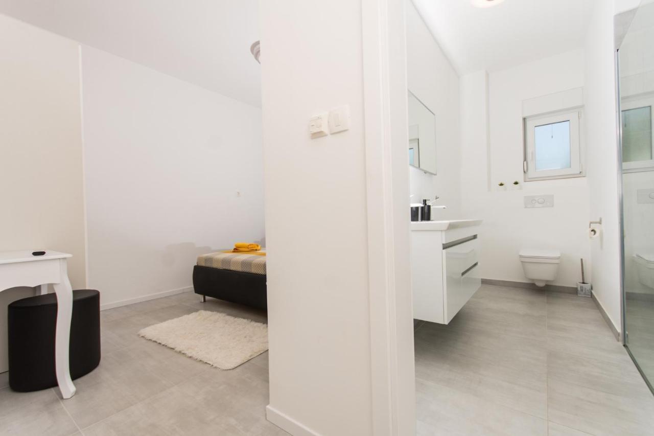 Apartment Julia Τρογκίρ Εξωτερικό φωτογραφία