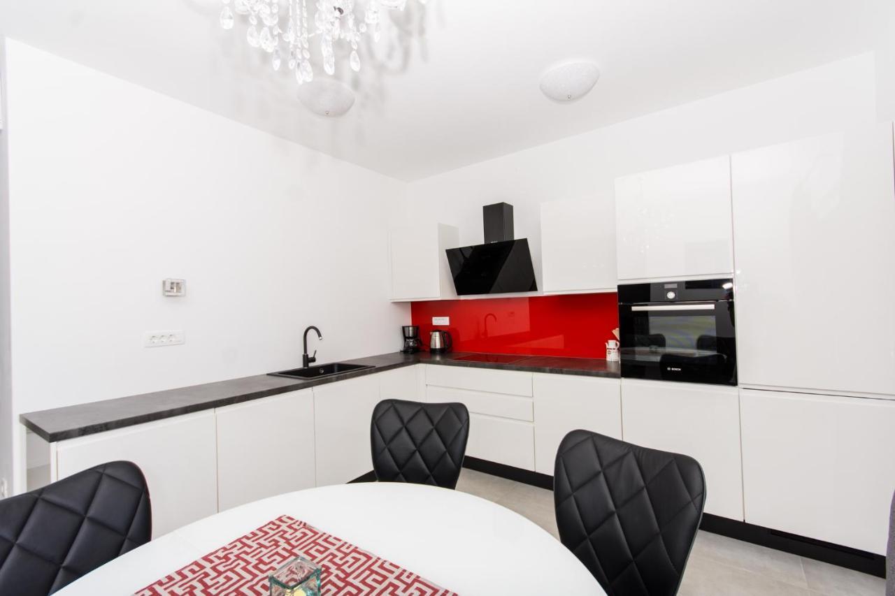 Apartment Julia Τρογκίρ Εξωτερικό φωτογραφία