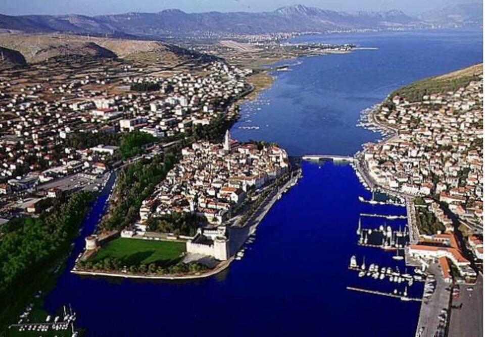 Apartment Julia Τρογκίρ Εξωτερικό φωτογραφία